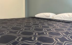 Budget Inn Hollywood